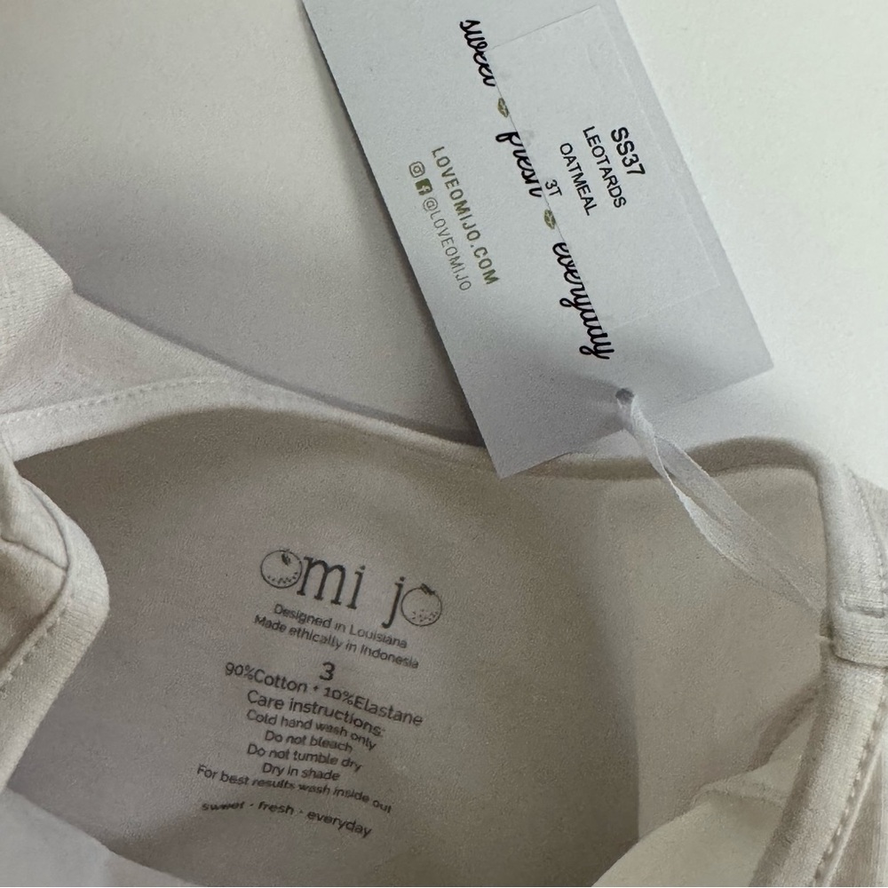 OMI JO NWT Oatmeal Leotard Bodysuit Long Sleeve Ivory Girls 3T SS37 New with tag - Picture 3 of 5